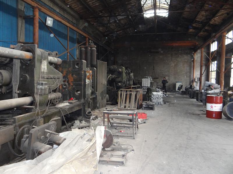 Die casting machine workshop